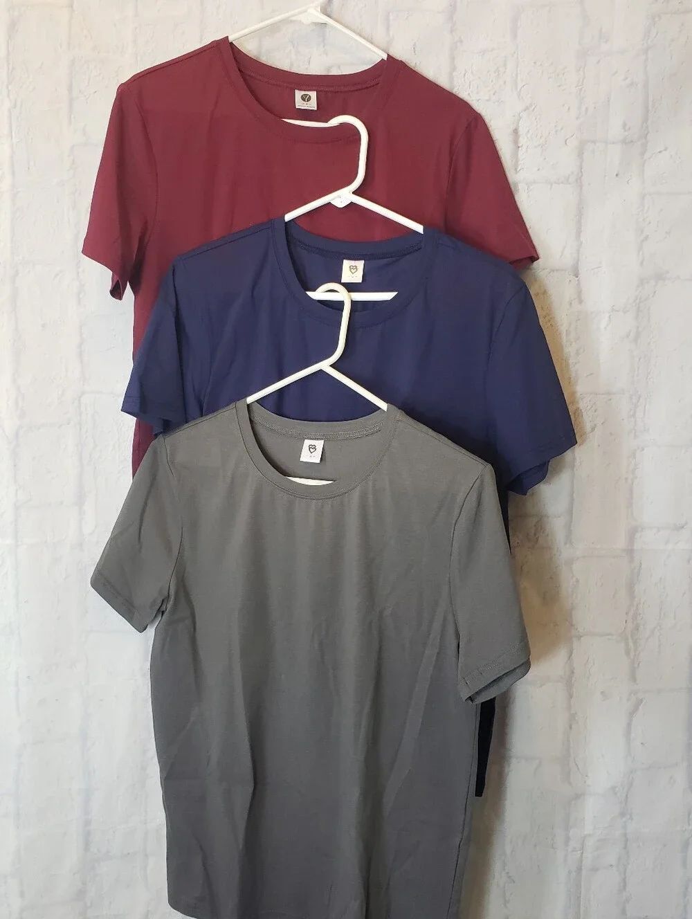 Amazon Set Of 3 Classic Crewneck T-Shirts NWOT Women's Medium